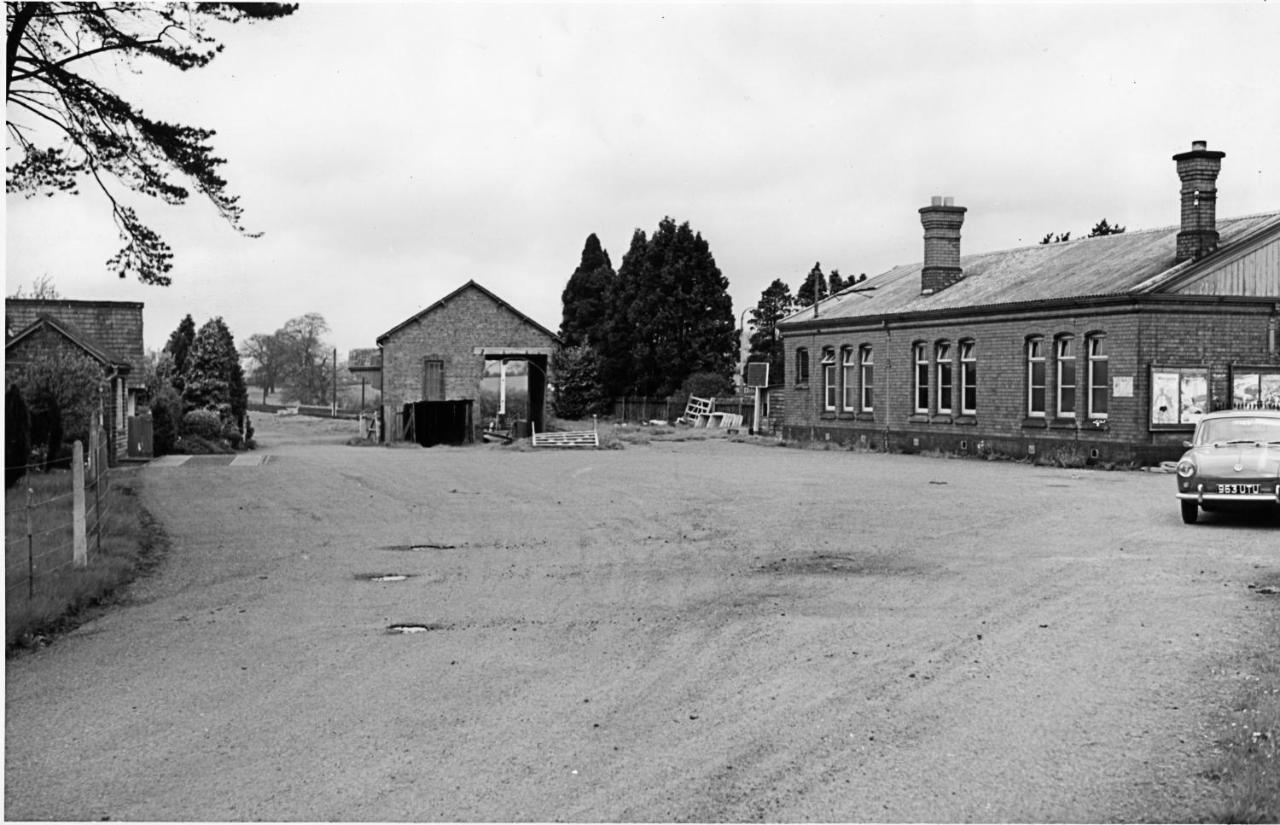 The Booking Office, Stoke Edith Station 赫里福德 外观 照片