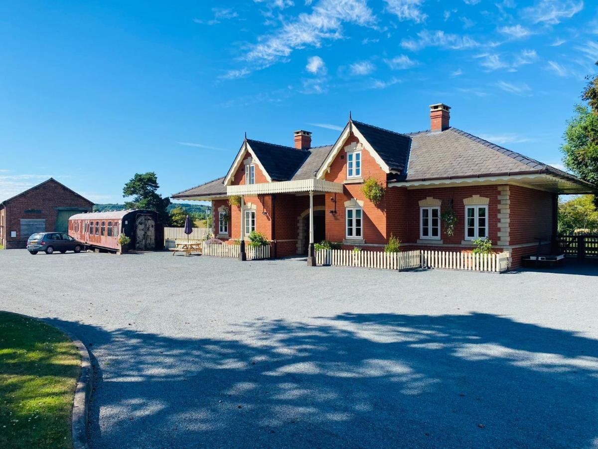 The Booking Office, Stoke Edith Station 赫里福德 外观 照片